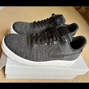 Nike Air Force 1 Fly Knit